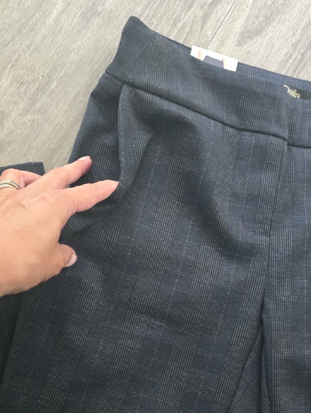 Dalia Charcoal Plaid Ponte Leggings - Picture 3 of 7